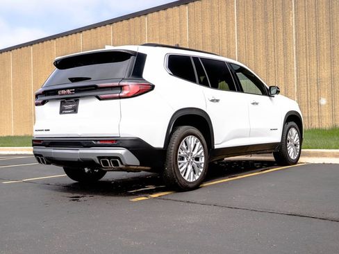 Certified 2024 GMC Acadia Elevation AWD/4WD image 9