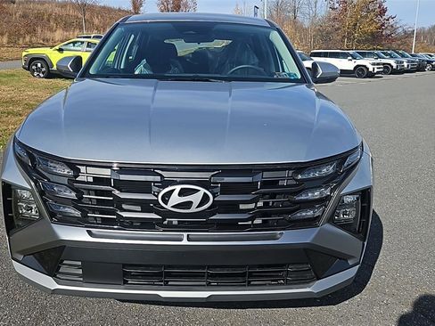 New 2026 Hyundai Tucson SE image 2