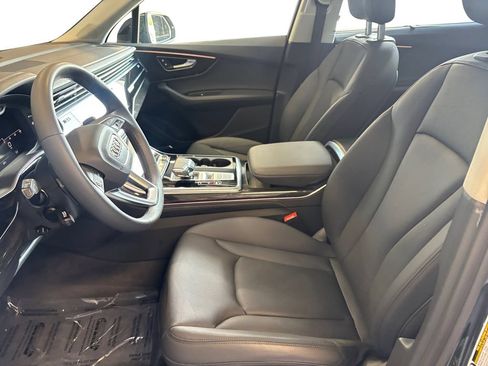 Used 2023 Audi Q7 3.0T Prestige AWD/4WD image 9