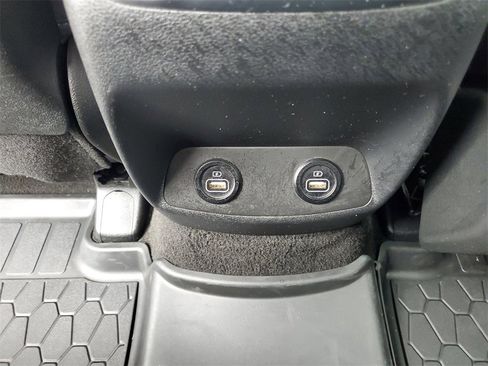 Certified 2022 Hyundai Santa Fe SEL image 17