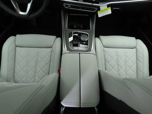 Used 2026 BMW X5 sDrive40i w/ Climate Comfort Package RWD image 18