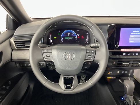 New 2026 Toyota Camry SE FWD image 10