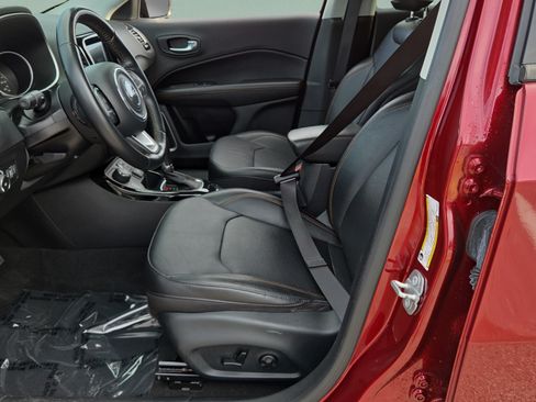 Used 2021 Jeep Compass Limited AWD/4WD image 9