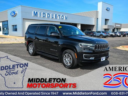 Used 2024 Jeep Wagoneer 4WD image 1