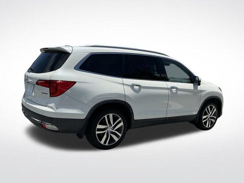 Used 2017 Honda Pilot Touring image 40