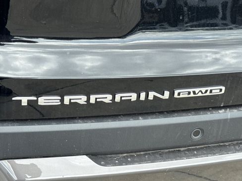New 2026 GMC Terrain Elevation AWD/4WD image 9