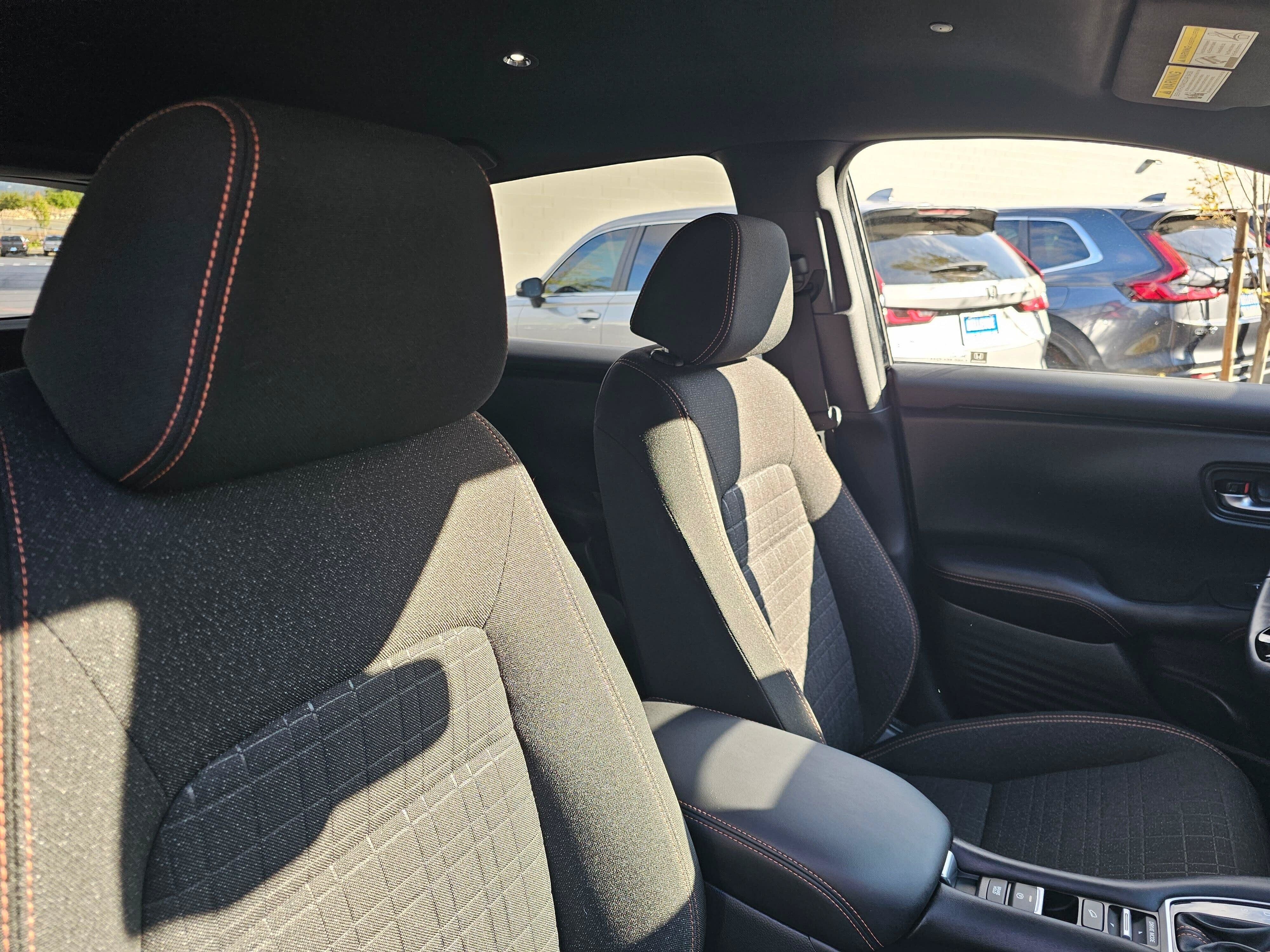 Used 2025 Honda HR-V Sport image 11