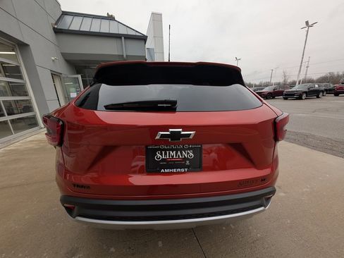 Used 2024 Chevrolet Trax LT w/ Driver Confidence Package image 10