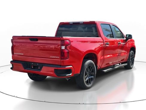 Used 2023 Chevrolet Silverado 1500 Custom image 4
