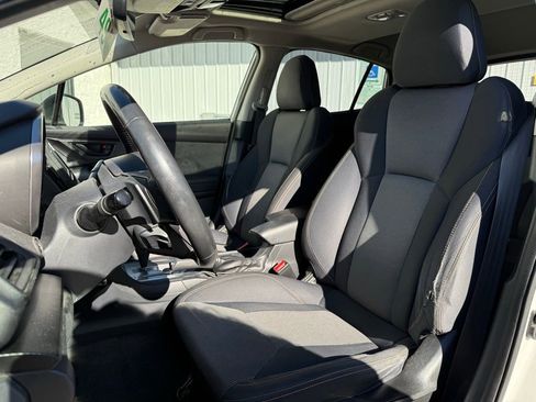 Used 2022 Subaru Crosstrek 2.0i Premium w/ Moonroof Package image 7