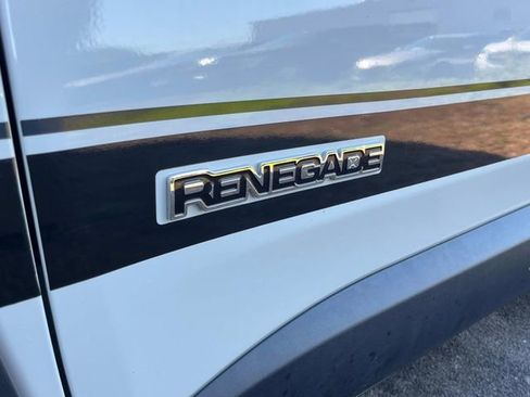 Used 2020 Jeep Renegade Limited AWD/4WD image 11