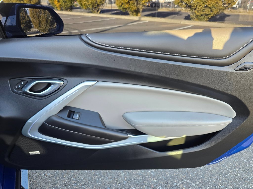 Used 2019 Chevrolet Camaro SS RWD image 16