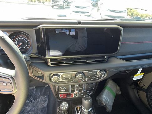 New 2026 Jeep Gladiator Rubicon image 26