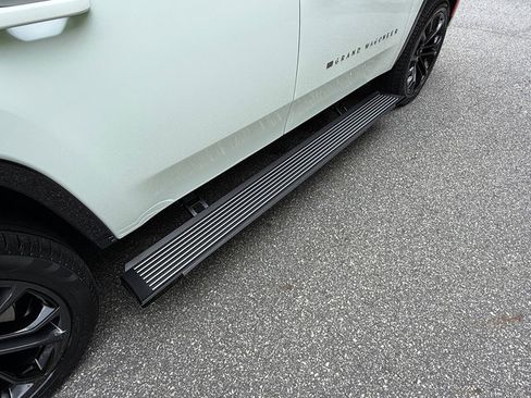 New 2026 Jeep Grand Wagoneer Summit AWD/4WD image 8