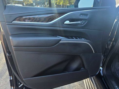 Used 2022 Cadillac Escalade Sport Platinum w/ Heavy-Duty Trailer Package image 25