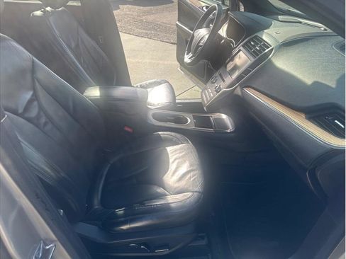 Used 2015 Lincoln MKC Sport Utility 4D w/ Equipment Group 101A Select image 29