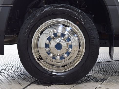 Used 2024 Ford F550 F550 CREW XLT 4X4 * POWERSTROK w/ XLT Value Package image 17