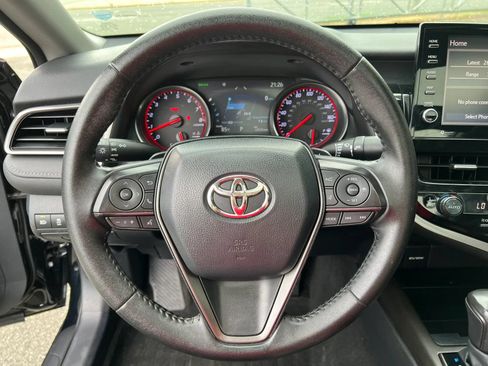 Used 2021 Toyota Camry XSE FWD image 15