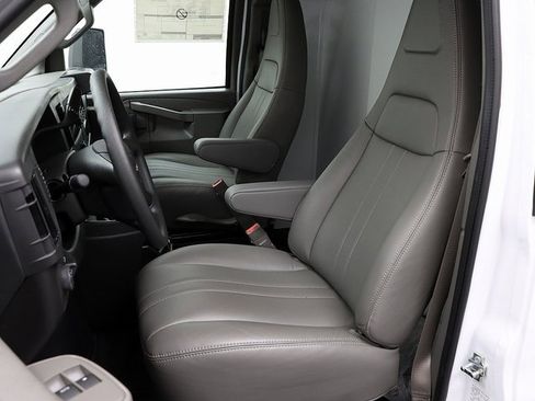 New 2025 GMC Savana 3500 w/ Power Convenience Package image 9