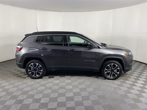 Used 2022 Jeep Compass Limited AWD/4WD image 6