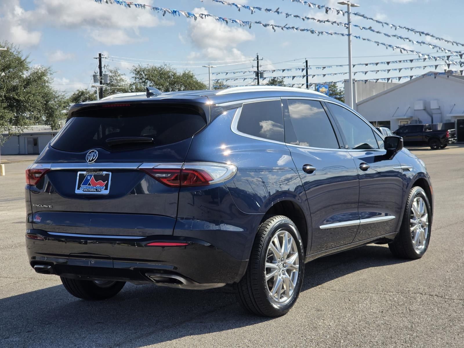 Certified 2023 Buick Enclave Premium w/ Experience Buick Package FWD image 3