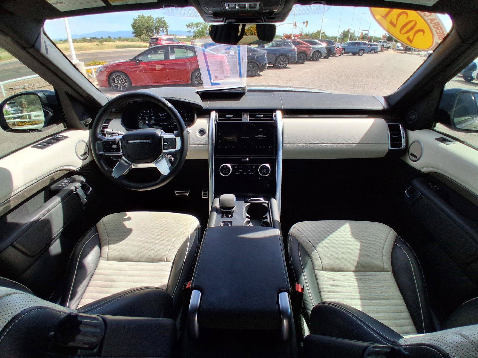Used 2021 Land Rover Discovery HSE R-Dynamic AWD/4WD image 29
