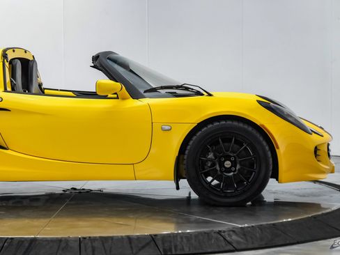 Used 2005 Lotus Elise RWD image 25