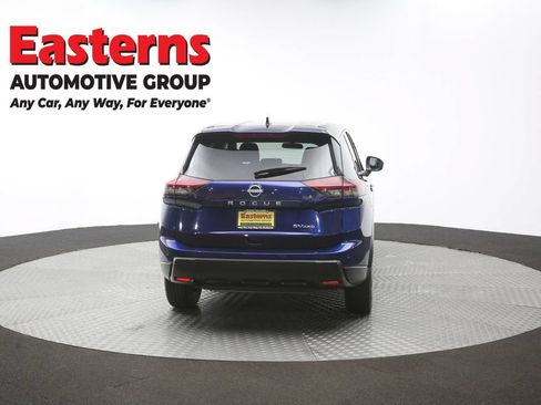 Used 2024 Nissan Rogue SV AWD/4WD image 36