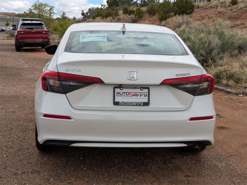 Used 2024 Honda Civic Sport image 7