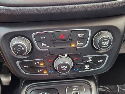 Used 2021 Jeep Compass Trailhawk image 22