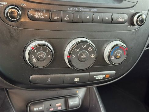 Used 2016 Kia Soul Base image 19