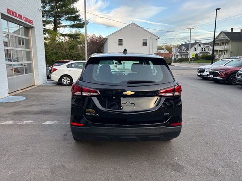 Used 2022 Chevrolet Equinox LS AWD/4WD image 6