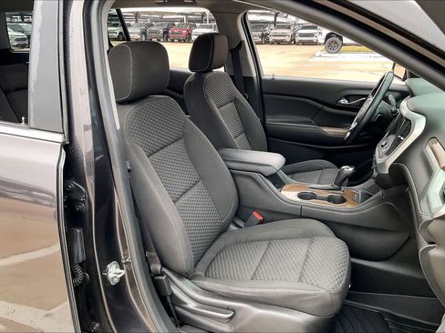 Used 2017 GMC Acadia SLE image 21