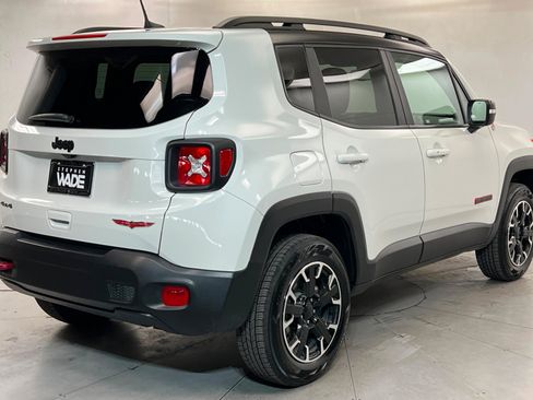 Used 2023 Jeep Renegade Trailhawk AWD/4WD image 5