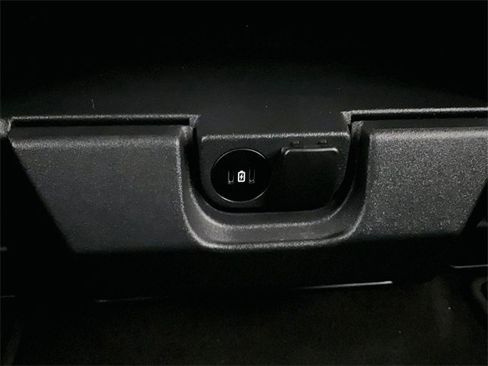 Used 2024 Ford F150 XLT w/ Tow/Haul Package image 28