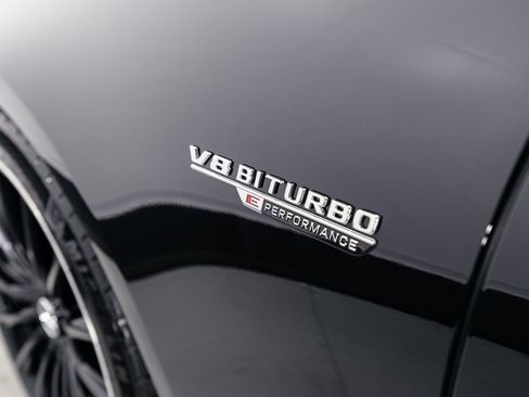 Used 2025 Mercedes-Benz S 63 AMG S w/ Carbon Fiber Exterior Package image 40