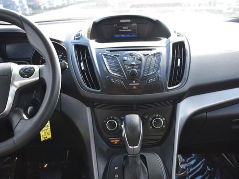 Used 2016 Ford Escape SE image 9