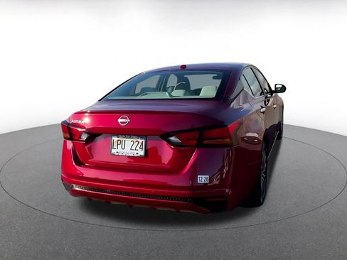 Used 2025 Nissan Altima 2.5 SV image 15