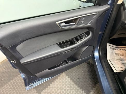 Used 2019 Ford Edge SEL image 27