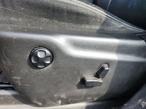 Used 2018 Dodge Durango R/T w/ Technology Group AWD/4WD image 20