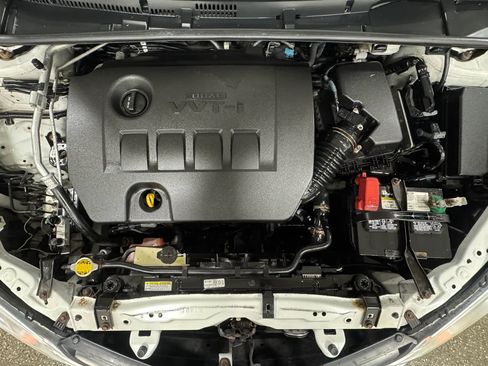 Used 2014 Toyota Corolla L image 52