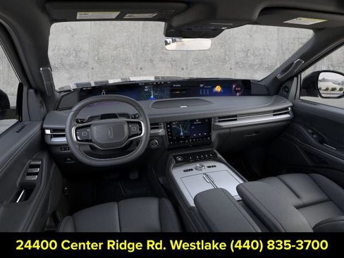 New 2026 Lincoln Navigator Reserve w/ Jet Appearance Package image 9