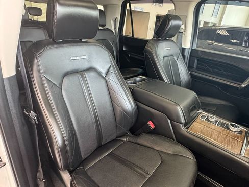 Used 2021 Ford Expedition Max Platinum image 16