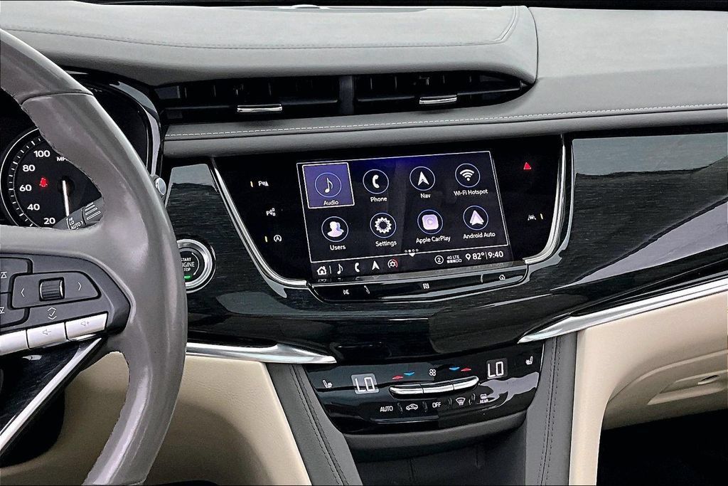 Used 2020 Cadillac XT6 Premium Luxury FWD image 7