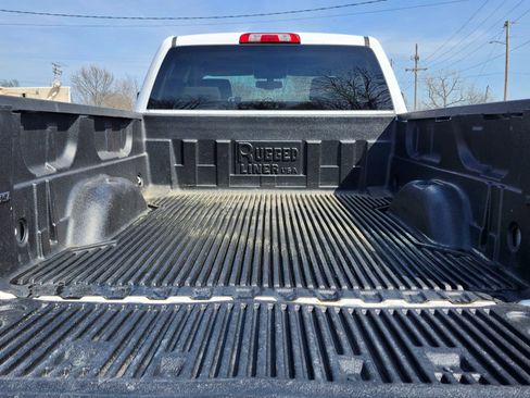 Used 2017 GMC Sierra 2500 Pickup 4D 6 1/2 ft w/ Sierra Convenience Package image 5