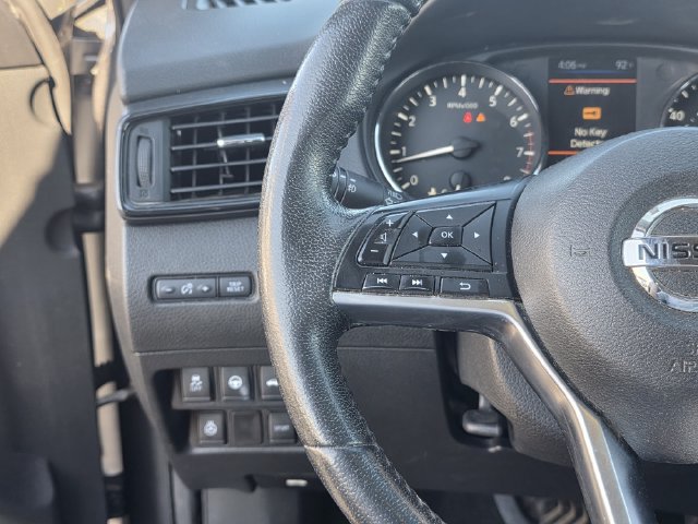 Used 2019 Nissan Rogue SL FWD image 24