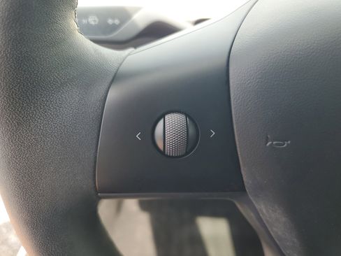 Used 2023 Tesla Model 3 Standard Range RWD image 19