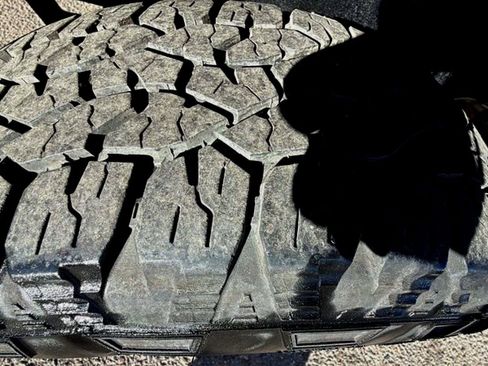 Used 2018 Nissan Frontier S image 16