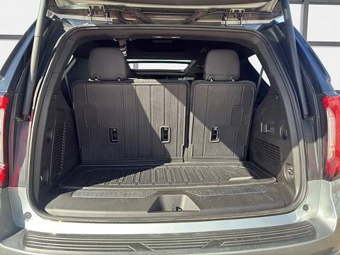 Used 2024 GMC Yukon AT4 w/ Technology Package image 11