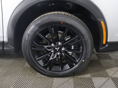 New 2025 Mitsubishi Eclipse Cross LE image 18